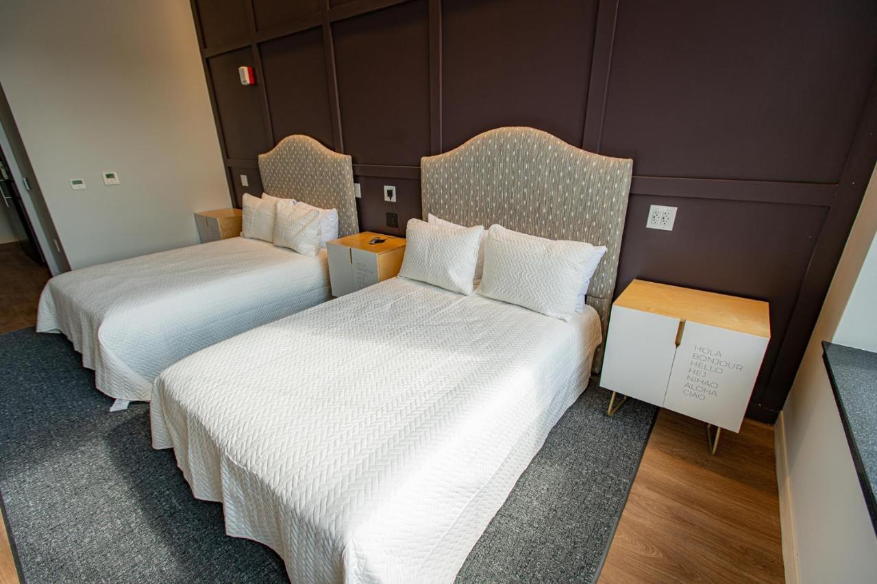 The Schoolhouse Hotel وايت سولفور سبرينغز المظهر الخارجي الصورة